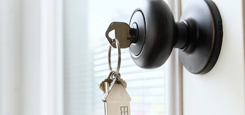 Bifold Door Knob Replacement in Alamo, California